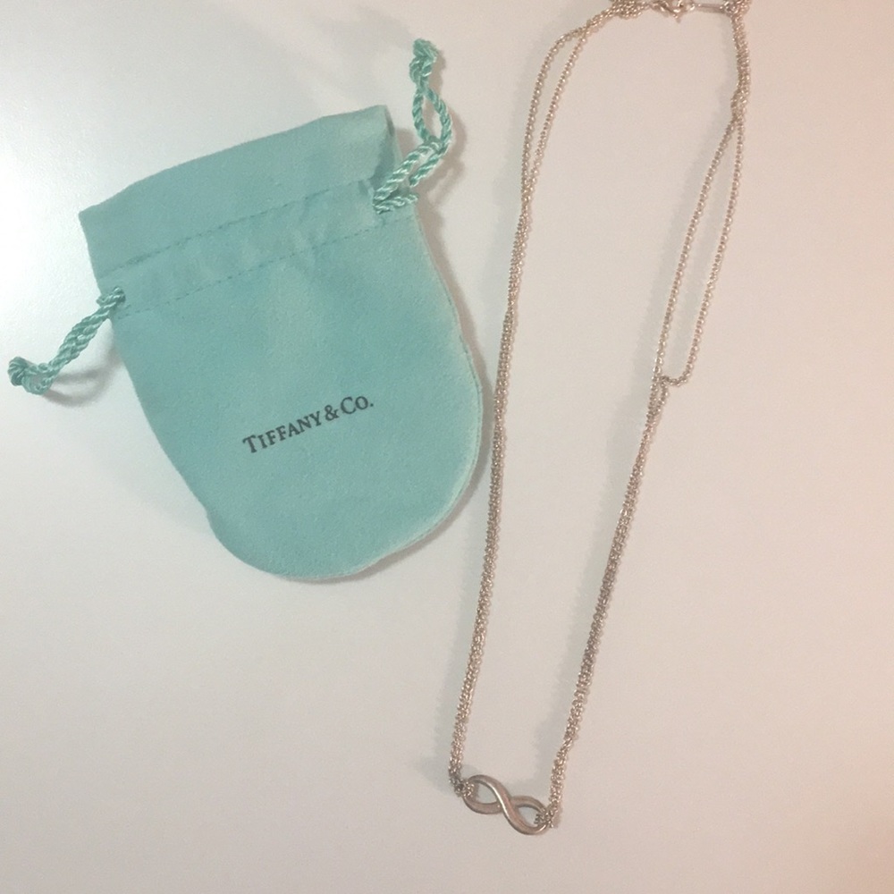 Tiffany & co infinity pendant in sterling silver